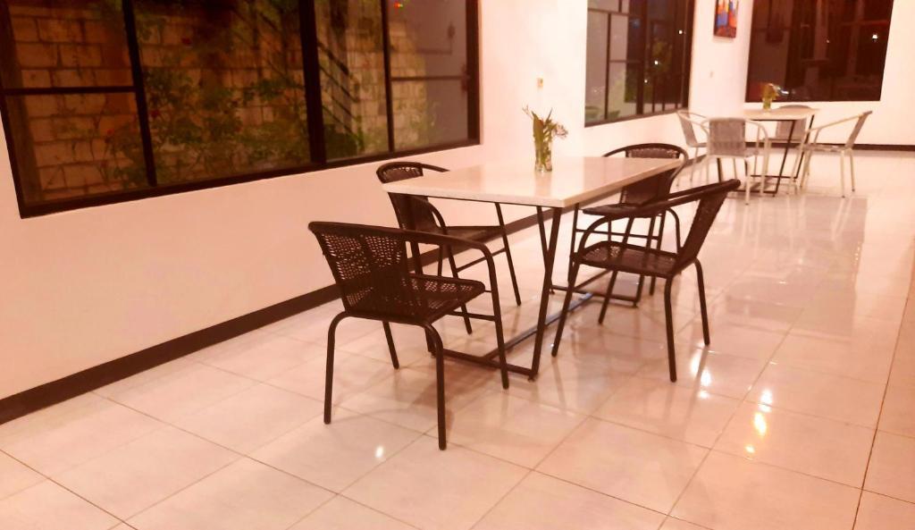 Cozy Stay Kupang Kupang  Luaran gambar